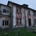 U napuštenoj zgradi u centru Čačka pronadjeno telo u fazi raspadanja