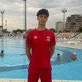 Vrhunske rezultate postiže i u bazenu i u školi: Ognjen Kovačević učenik generacije