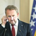 Operisan Bakir Izetbegović: Predsedniku SDA urađena procedura na srcu