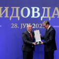 Vučić uručio odlikovanja zaslužnim pojedincima povodom Vidovdana; Uvek smo pobeđivali kroz istoriju kada smo znali da se…