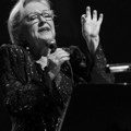 Umrla Gabi Novak