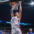 Jokić se igrao na terenu (VIDEO)