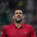 Синер игра против Ђоковића у полуфиналу егзибиционог турнира