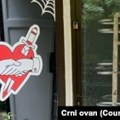 Vandalizovan antifašistički kafić 'Crni ovan' u Novom Sadu