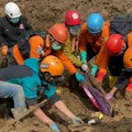Tragedija na Javi: Najmanje 11 mrtvih, 79 nestalih u klizištu, nastavlja se potraga za nestalima