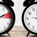 Letnje računanje vremena počelo noćas u 2 sata pomeranjem kazaljki za sat unapred