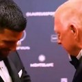Beker davao intervju, a onda je video Đokovića, počeo da se smeje i prekinuo sve