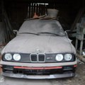 Otvorio štalu, "našao" monstruma: Ovaj čuveni BMW iz prašine vredi stotine hiljada evra