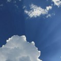Danas pretežno sunčano i toplo: Na istoku Srbije mogući olujni udari vetra