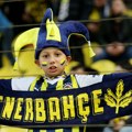 Fener brojao do 6, četiri gola Batšuaija i debi Krunića