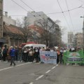 Protest mladih iz „Borbe“ počeo tačno u 11,52: Saobraćaj ispred RTS u Takovskoj zaustavljen