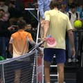 (VIDEO) Ovo mora da je najveći „missmatch“ u istoriji tenisa!