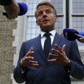 Makron: Konačno postoji šansa za mir, ali ne želimo garancije „samo na papiru“