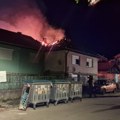 Noćas gorela kuća u Jatagan mali, u Zanatlijskoj ulici! Povređenih nije bilo, materijalna šteta i uzroci požara se ispituju!…