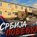 Pranjanci kreću za Beograd — odrekli se sendviča, prešli na vruću prasetinu!