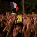 Haos širom Francuske: Sukobi sa policijom, dižu se barikade, dimne bombe, paljevine... VIDEO