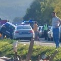 Nesreća kod Kruševca: Automobil zaglavljen na bočnoj strani, na licu mesta policija, stvaraju se gužve