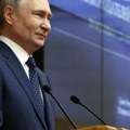 Putin pred kamerama pokazao stan u Kremlju, sve pršti od luksuza: Otvorio čak i frižider, evo šta voli