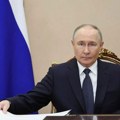 Vladimir Putin potpisao zakon o kaznama za prodaju energetskih pića deci