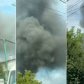 Veliki požar u krugu Policijske brigade: Drama na Novom Beogradu (Video)