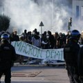 Francuska politička sena pred pucanjem! Stručnjaci o mogućem scenariju uličnih nemira: Makron je pod ozbiljnim pritiskom