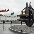 Rojters: Interni mejl Pentagona navodi moguću opciju o suspendovanju Španije iz NATO
