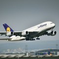 Zbog rasta cene mlaznog goriva smanjen broj sedišta u avionima