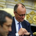 Poklon iz Berlina za Trampa stiže na obalu Ženevskog jezera