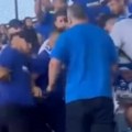 Sramota na utakmici Bosne na Svetskom prvenstvu: Navijači oteli zastavu Srbije na stadionu, pojavio se snimak