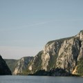 (Foto, video) Kada moćni Dunav presuši, isplivaju duhovi prošlosti! "Srpska Atlantida" potopljena pre pola veka krije jezive…