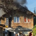 Izgorela porodična kuća na Adicama