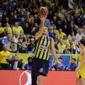 Fenerbahče se zvanično oprostio od Nemanje Bjelice