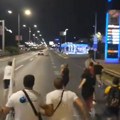 Policija traga za vozačem koji se kolima zaleteo u okupljene na protestu protiv kopanja litijuma