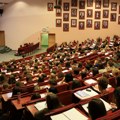 Mladići s kapuljačama pretukli studenta, hteo da zaštiti kolege i trudnicu: Haos na Pravnom fakultetu u Atini