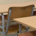 Škola u kojoj se učenica popela na krov: Situacija je mirna, svi učenici su dobro i bezbedni