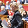 "Ako je neko mislio da će Le Pen da propusti priliku, prevario se": Francuska vlada na klimavim nogama