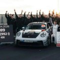 VIDEO: Porsche 911 GT3 RS sa Manthey kompletom na Nirburgringu
