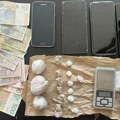 FOTO: Trojica uhapšena u Beogradu zbog heroina, amfetamina, kokaina...