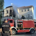 Požar u centru Čačka: Gori zgrada stare mlekare, vatrogasci na terenu