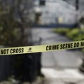 Naoružani muškarac ciljao prolaznike, pa pucao na policiju