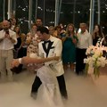 (Foto) Oženio se poznati influenser: Sa koleginicom napravio venčanje iz snova, mlada blistala u čipkanoj venčanici, gala…