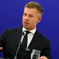 Parlament jednoglasno ukinuo imunitet Peteru Mađaru