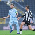 (Poluvreme) od fudbala u Humskoj imamo stative: Partizanu trebalo celo poluvreme da šutne na gol, Novi Pazar podjednako…