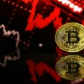 Bitcoin se povukao 15 posto od rekordne vrijednosti