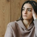 Razgovarate sami sa sobom? Evo da li je to normalno i kada bi trebalo da potražite pomoć