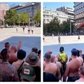Poljaci "zauzeli" trg republike: Evo šta su navijači Leha radili u centru Beograda (video)