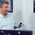 Srpski lekar čije su fotografije zasenile „Plejboj“/video/