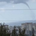 Strašno nevreme na crnogorskom primorju: Ovako nešto se na nebu ne viđa često, pogledajte čudesan snimak! (video)