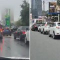 Šta se ovo dešava u Rusiji? Kolone ispred benzinskih pumpi zbog nove strategije Ukrajine (Video)