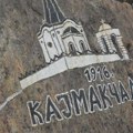Ово је камени белег донет са Кајмакчалана на Сувобору: Мала црква чува сећање на велике јунаке (слике)